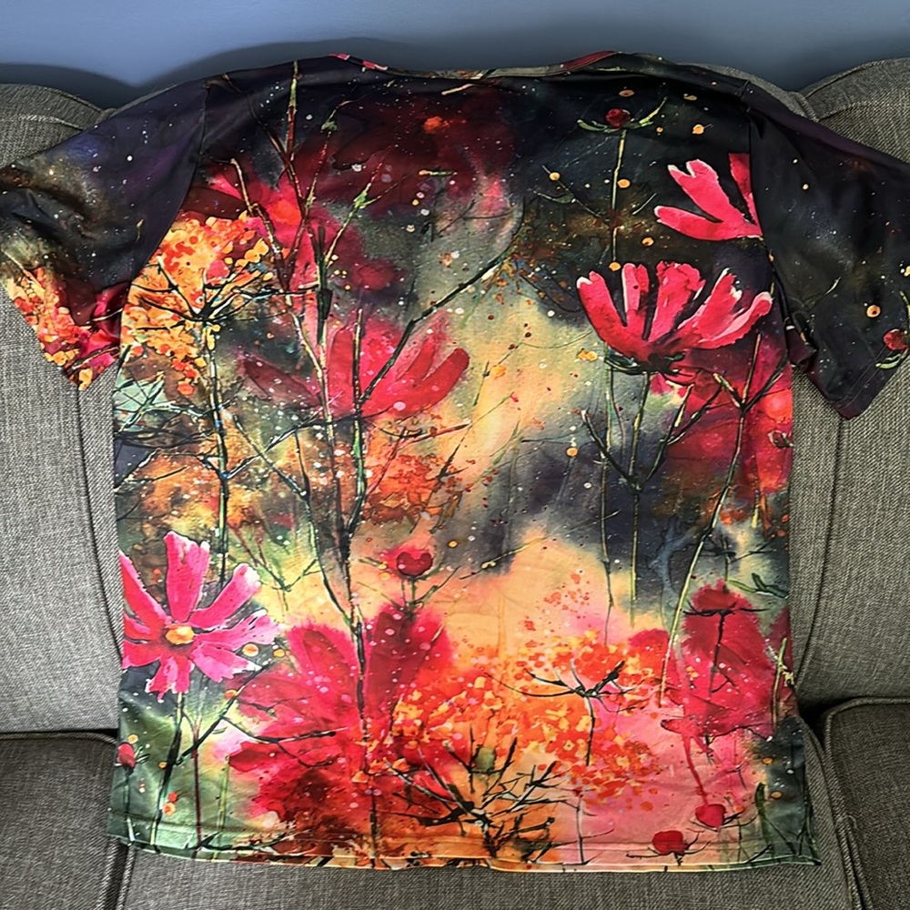 Women’s XL floral shirt - Picture 2 of 2
